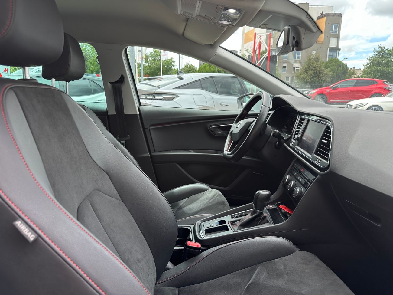 Mandataire Seat LEON ST 1.8 TSI 180 Start/Stop DSG7 FR