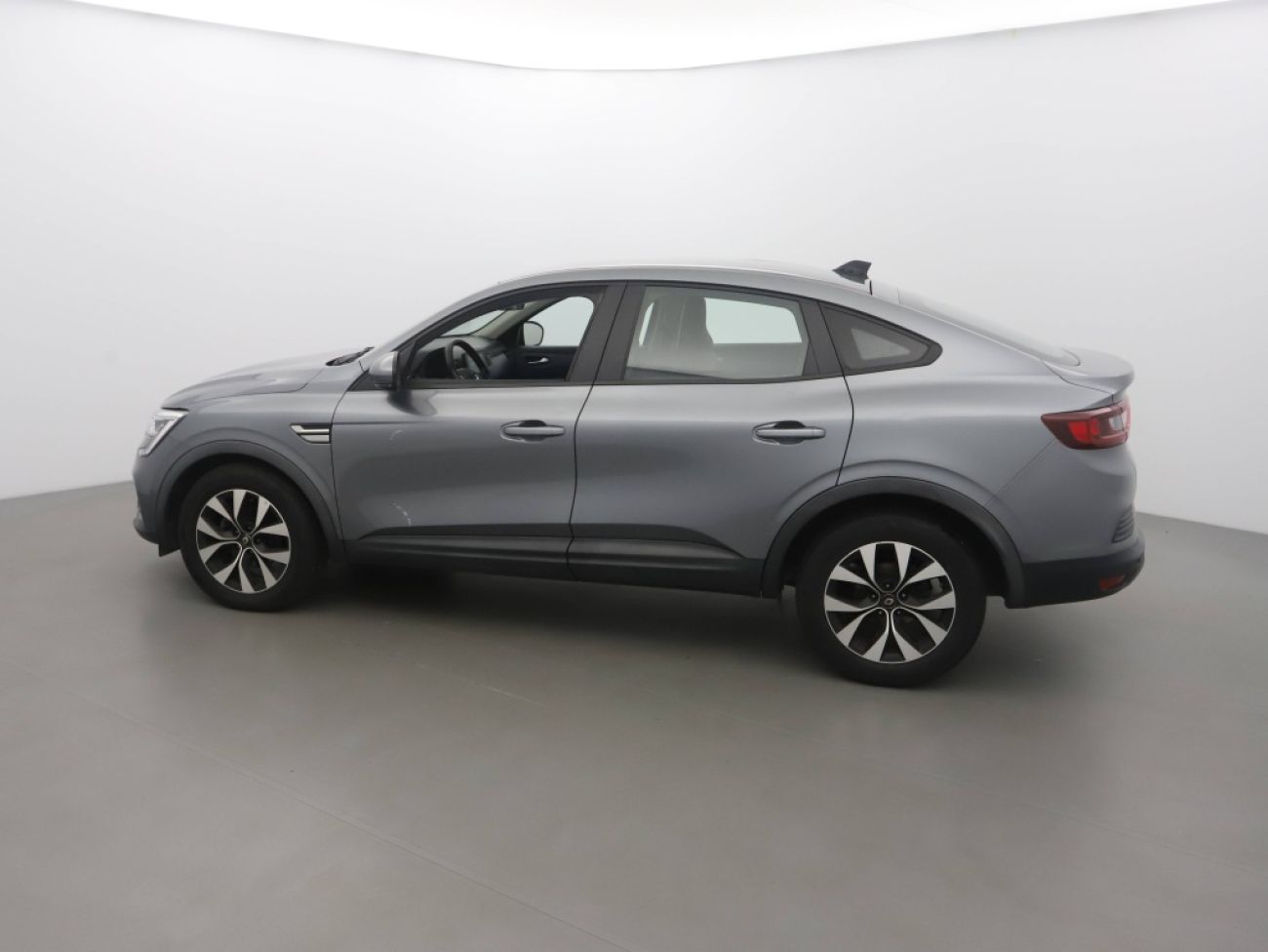 Mandataire RENAULT Arkana 1.3 TCE MILD HYBRID 140CH EQUILIBRE EDC 