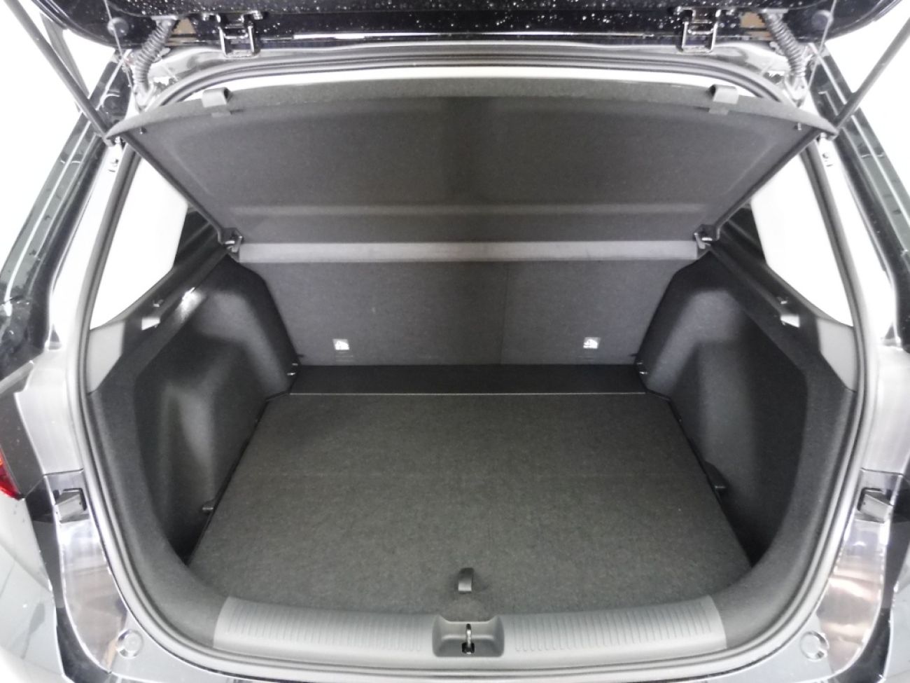 Mandataire MG ZS 1.5 HYBRID+ 197CH LUXURY