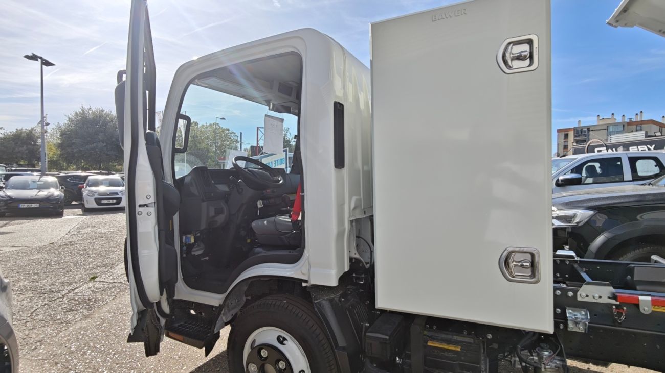 Mandataire ISUZU M27 SERIE BLEU OBD-E (3.5 tonnes) M 27 F generation 2 EURO VI bva