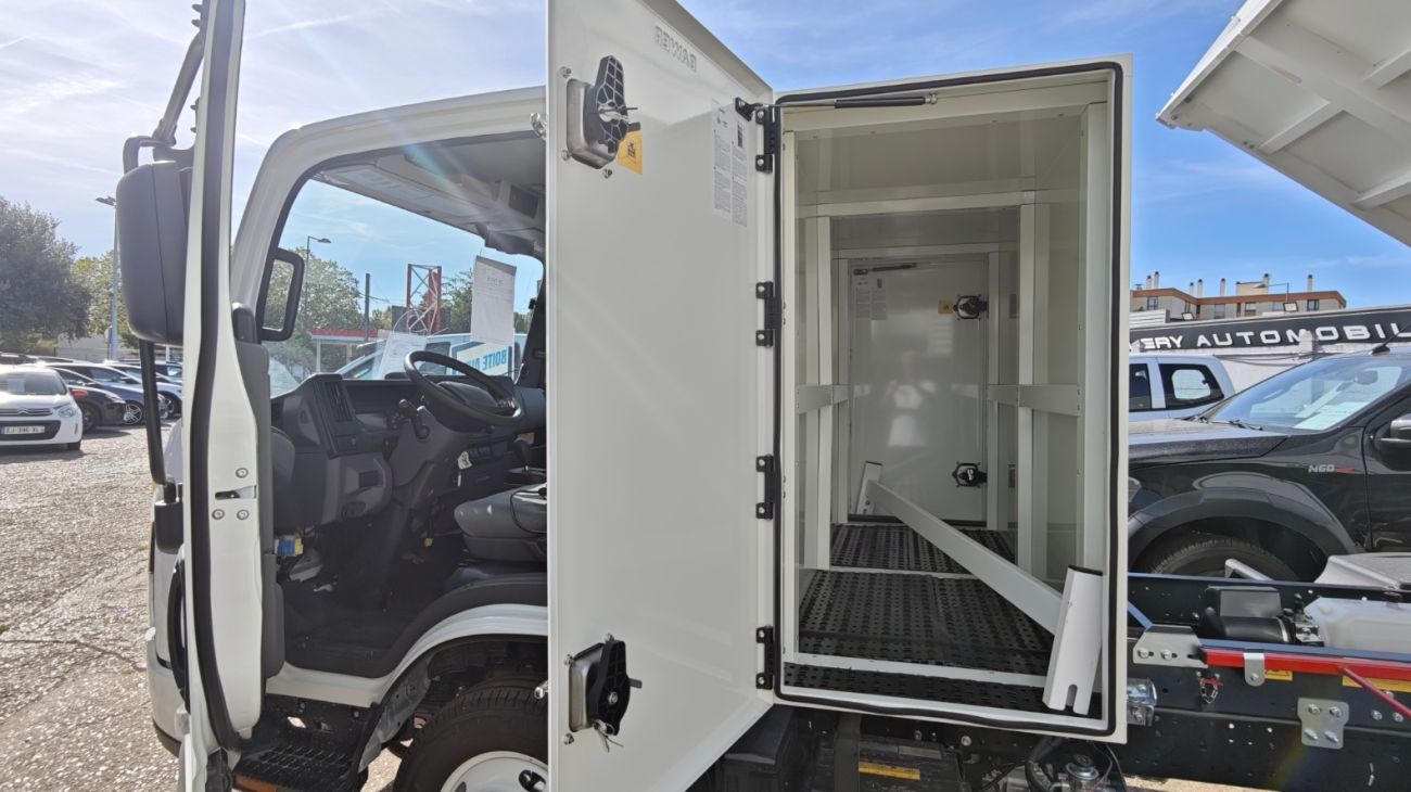 Mandataire ISUZU M27 SERIE BLEU OBD-E (3.5 tonnes) M 27 F generation 2 EURO VI bva
