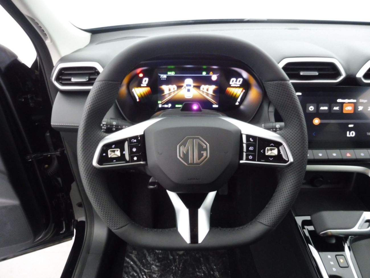 Mandataire MG ZS 1.5 HYBRID+ 197CH LUXURY