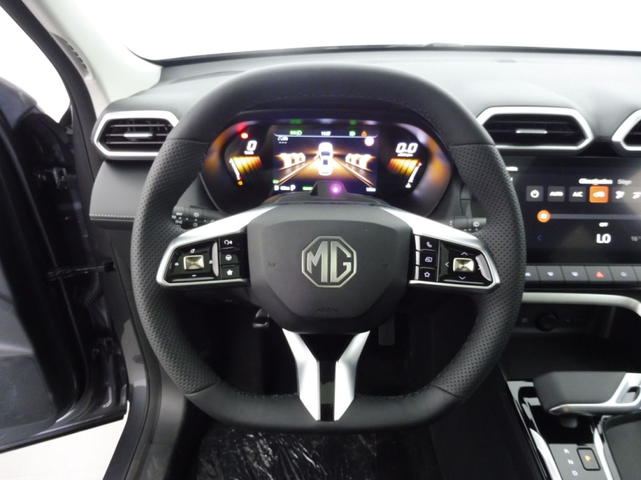 Mandataire MG ZS 1.5 HYBRID+ 197CH LUXURY