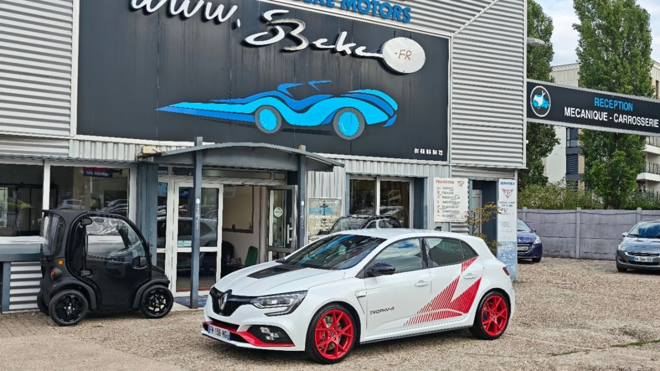 Mandataire RENAULT MEGANE IV BERLINE TCe 300 RS Trophy-R #218