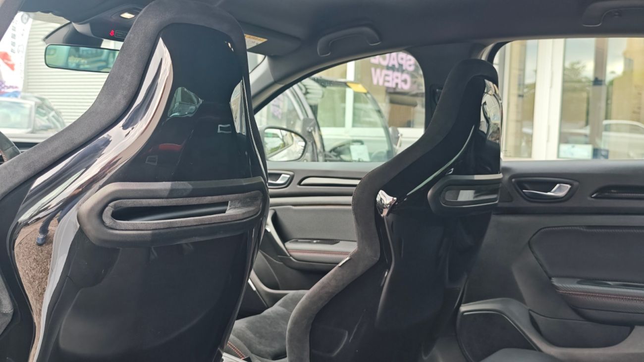 Mandataire RENAULT MEGANE IV BERLINE TCe 300 RS Trophy-R #218