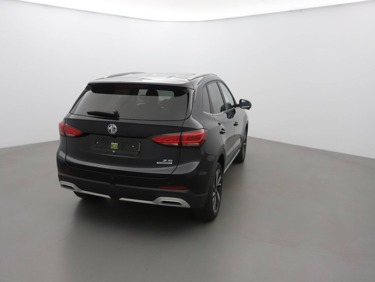Mandataire MG ZS 1.5 HYBRID+ 197CH LUXURY