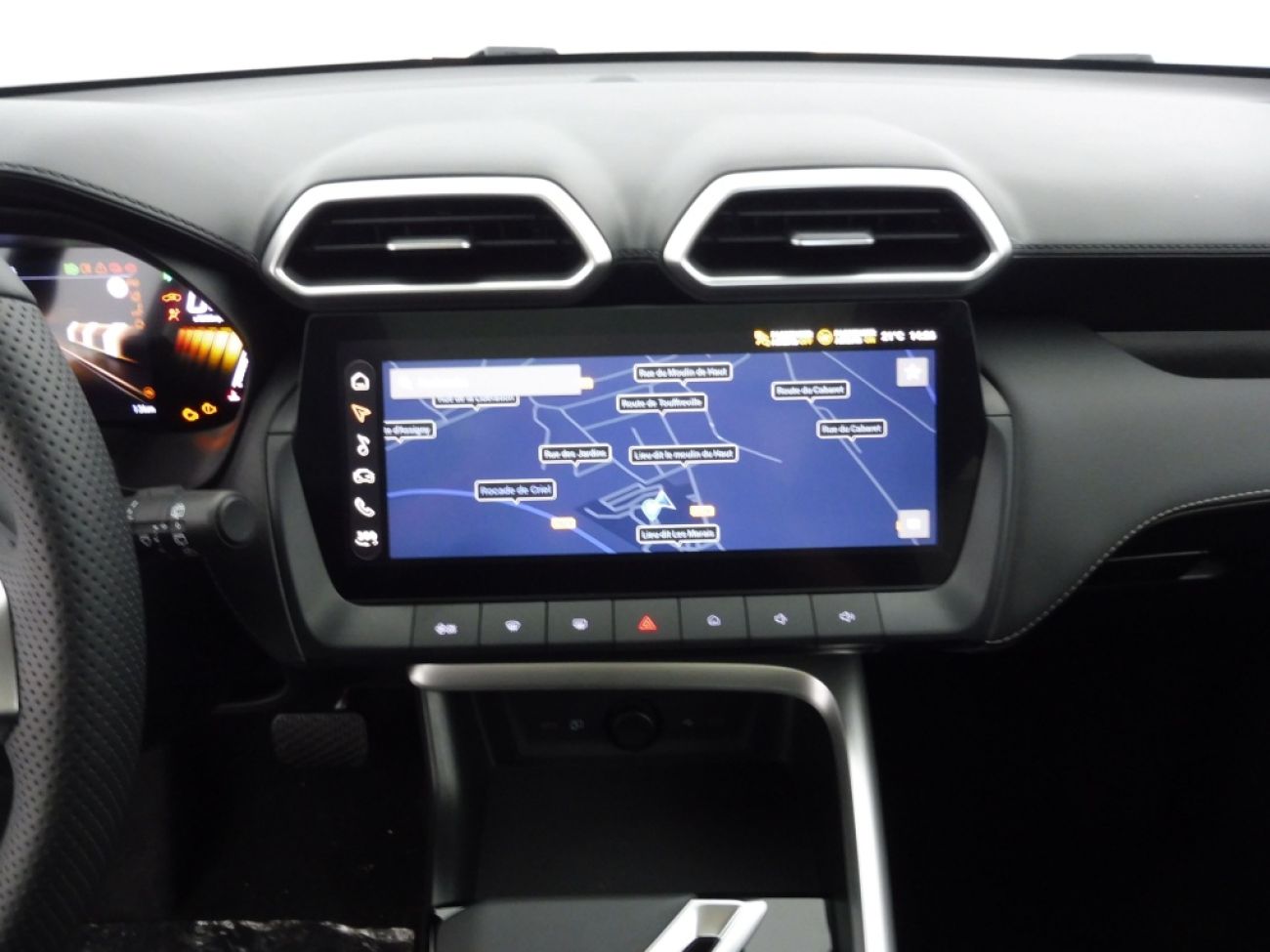 Mandataire MG ZS 1.5 HYBRID+ 197CH LUXURY