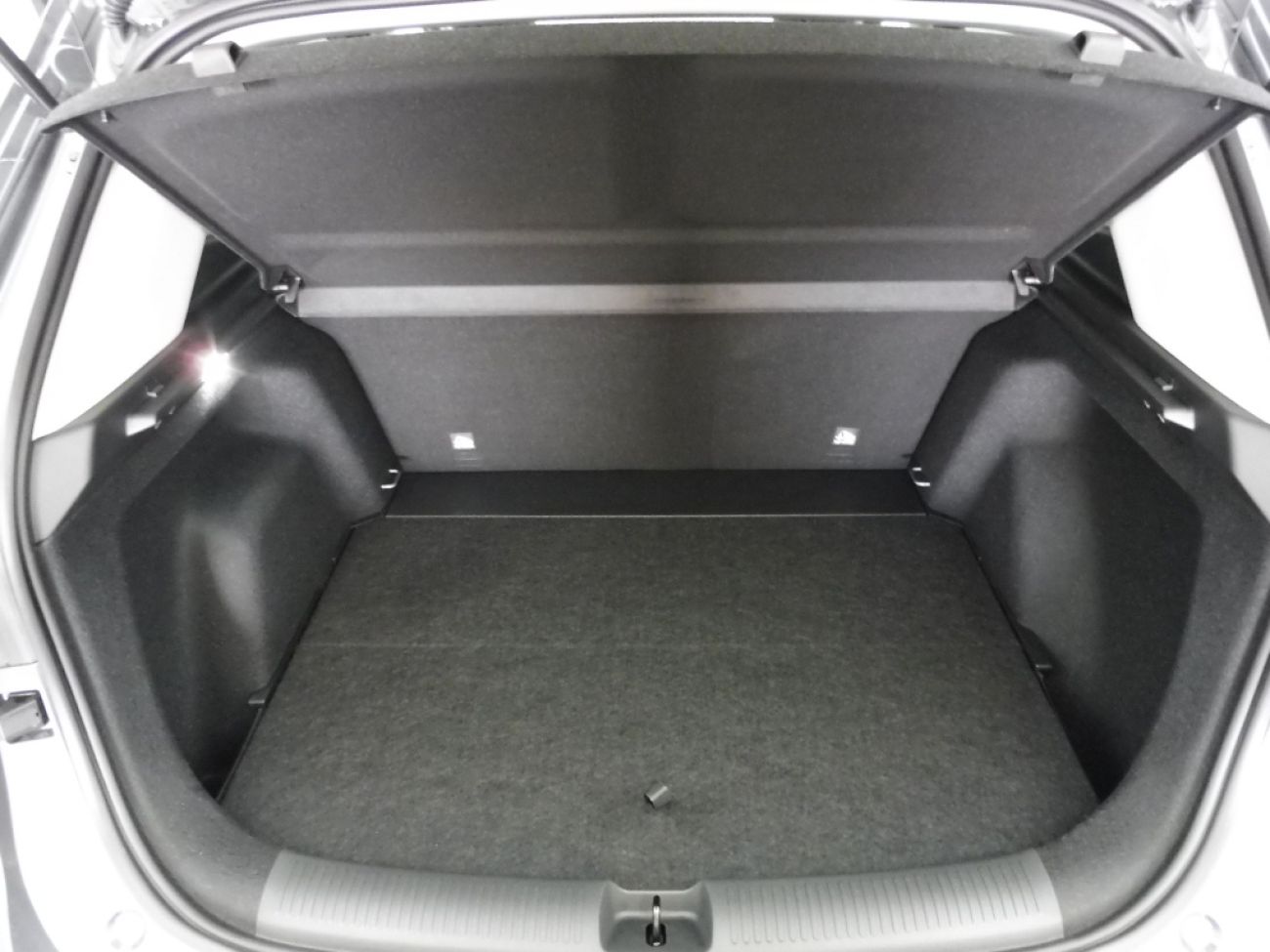 Mandataire MG ZS 1.5 HYBRID+ 197CH LUXURY