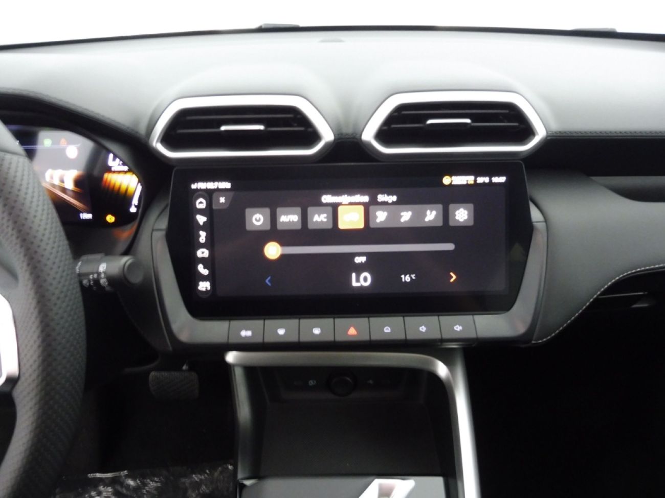 Mandataire MG ZS 1.5 HYBRID+ 197CH LUXURY