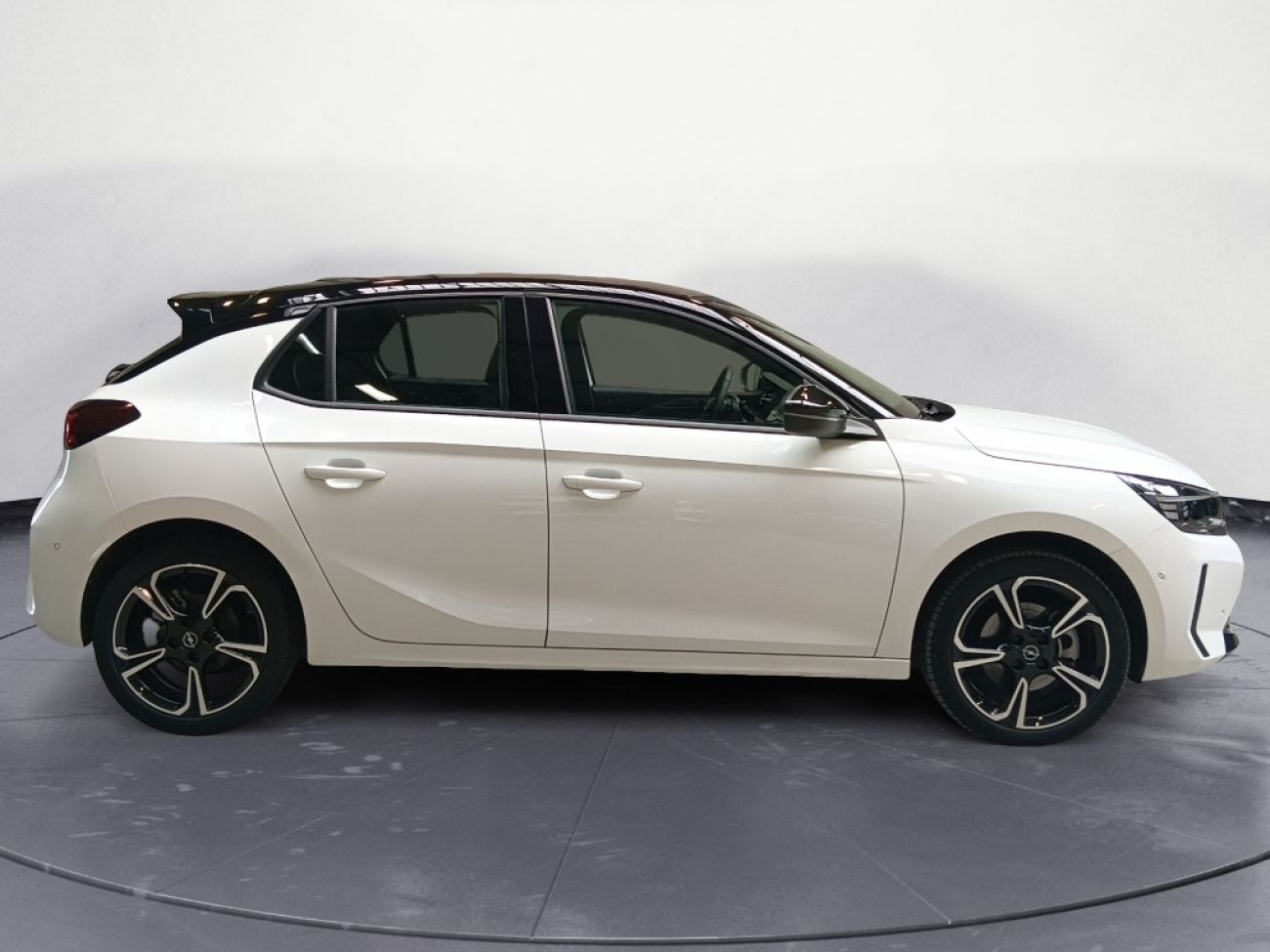 Mandataire Opel Corsa 1.2T 100 ATgs