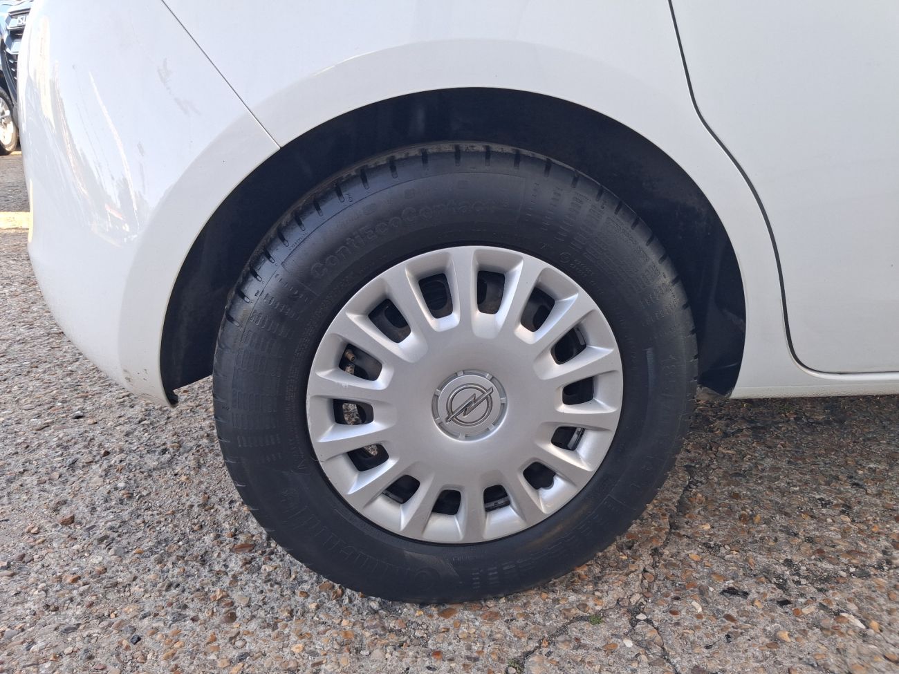 Mandataire Opel CORSA 1.4 90 ch Essentia