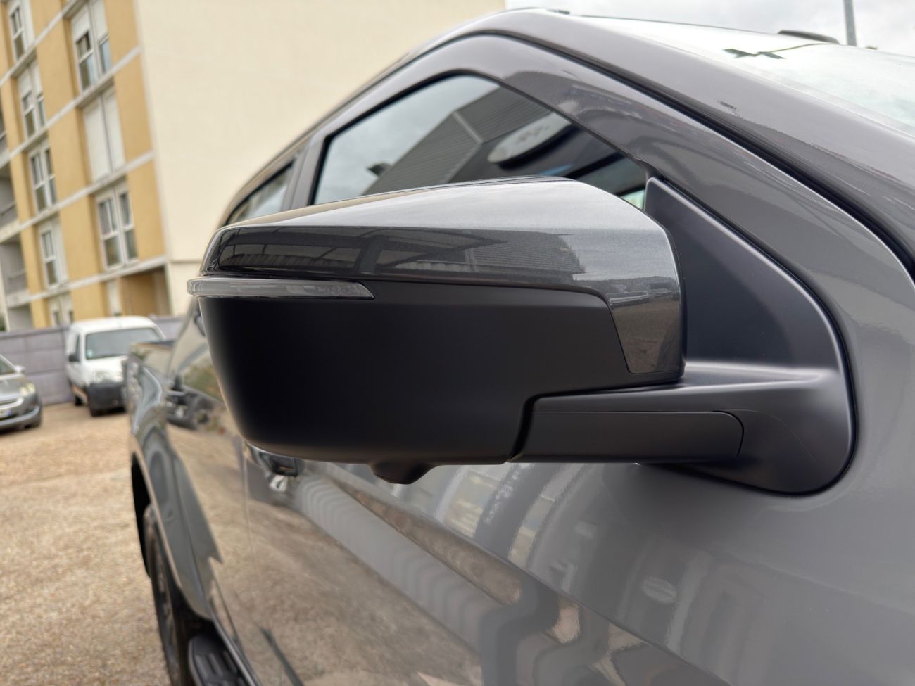 Mandataire ISUZU D-MAX CREW CABINE A/T NITRO SPORT 2.2l BVA8